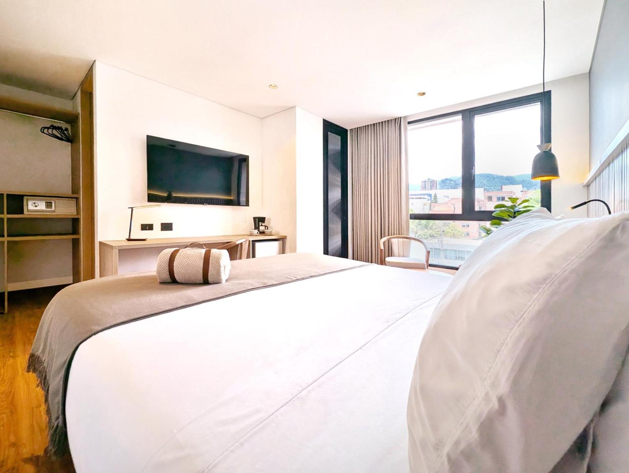 Hotel Moa Select